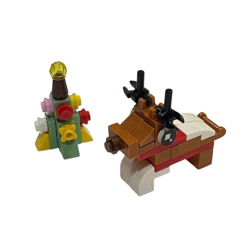 Lego set of 2 pieces reindeer and Christmas tree
